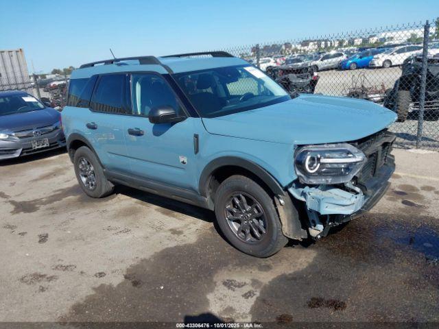  Salvage Ford Bronco