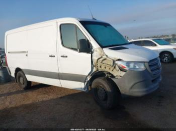  Salvage Mercedes-Benz Sprinter 2500