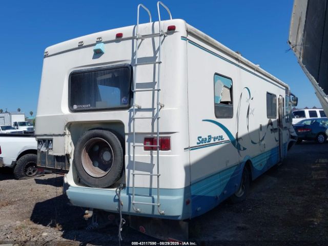 Chevrolet P30 Image 2