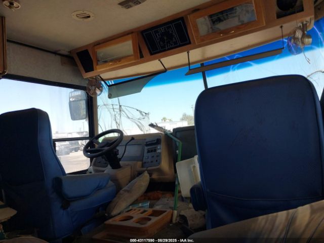 Chevrolet P30 Image 5