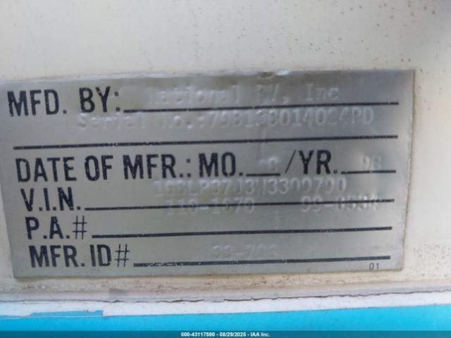 Chevrolet P30 Image 8