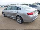 Chrysler 200 S Image 3