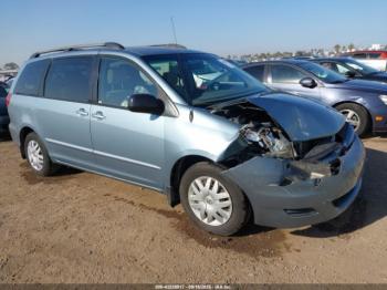  Salvage Toyota Sienna