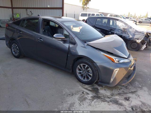  Salvage Toyota Prius
