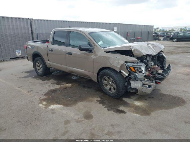  Salvage Nissan Titan
