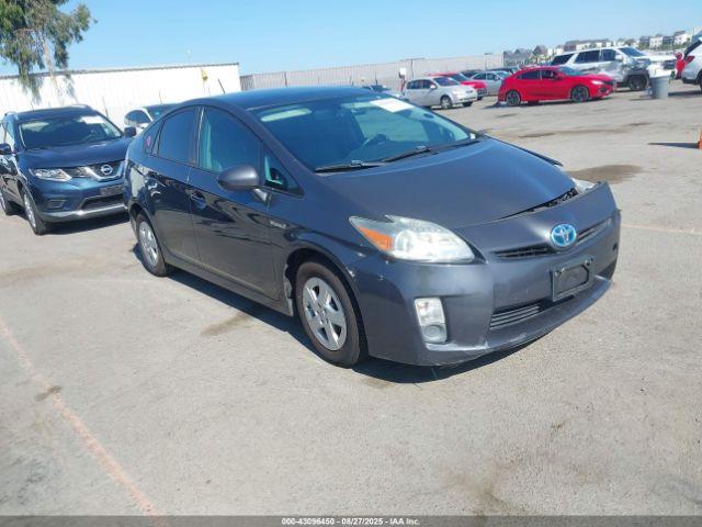  Salvage Toyota Prius