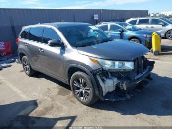  Salvage Toyota Highlander