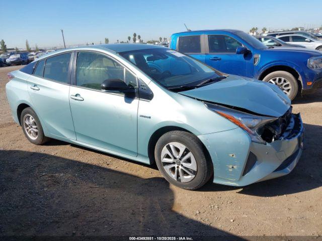  Salvage Toyota Prius