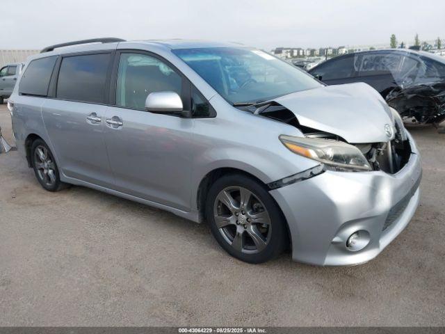  Salvage Toyota Sienna
