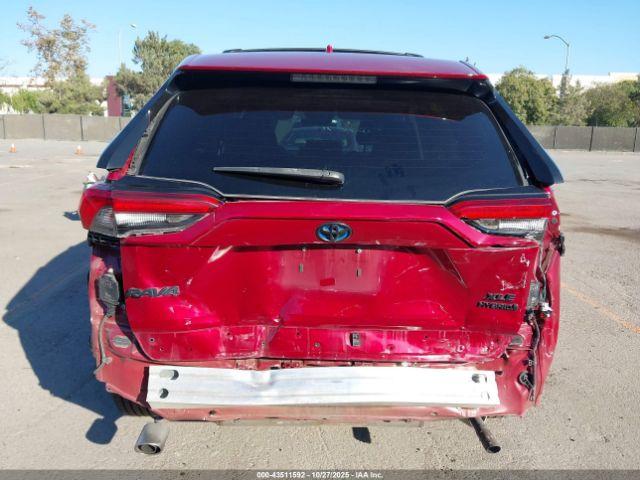 Toyota RAV4 Xle Image 9