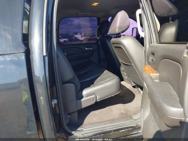 Chevrolet Silverado 3500 Ltz Image 10