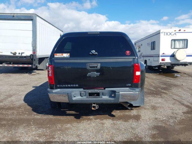 Chevrolet Silverado 3500 Ltz Image 6