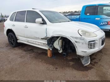  Salvage Porsche Cayenne