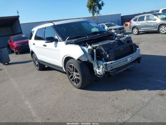  Salvage Ford Explorer