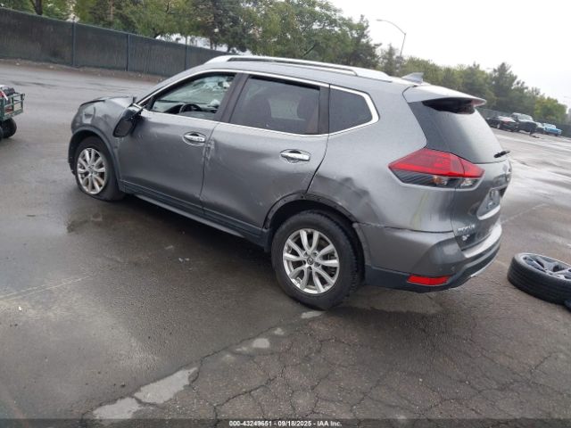Nissan Rogue Sv Fwd Image 2