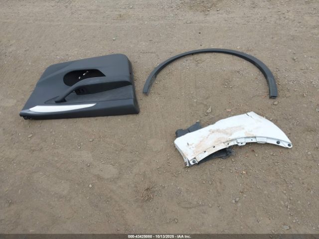 Tesla Model Y Image 16