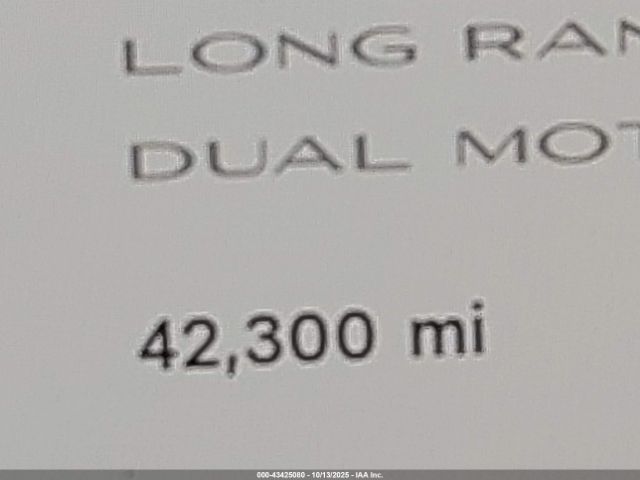 Tesla Model Y Image 18