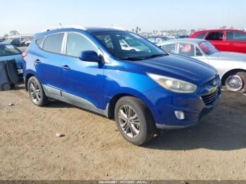  Salvage Hyundai TUCSON