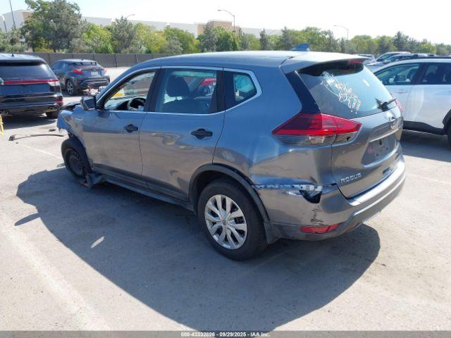 Nissan Rogue S Image 4