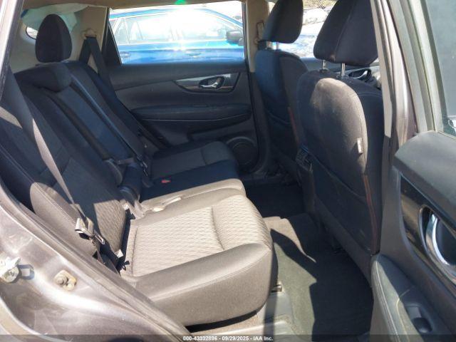 Nissan Rogue S Image 7