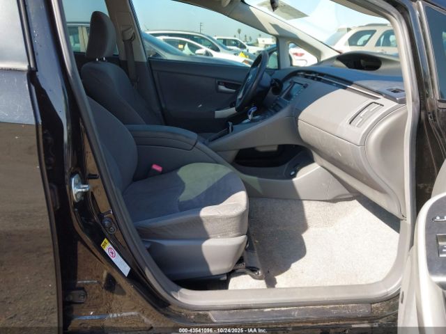 Toyota Prius Iii Image 14