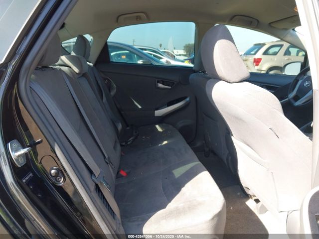 Toyota Prius Iii Image 11