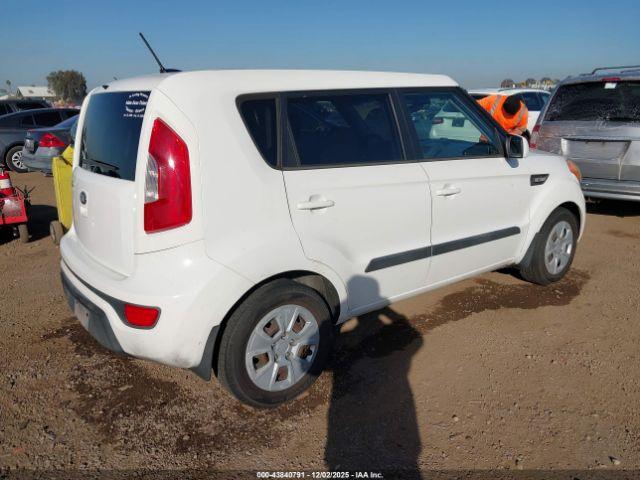 Kia Soul Image 11