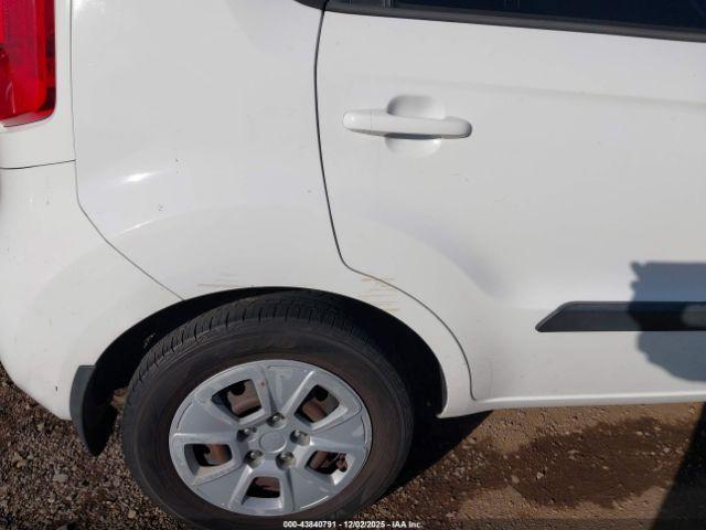 Kia Soul Image 2