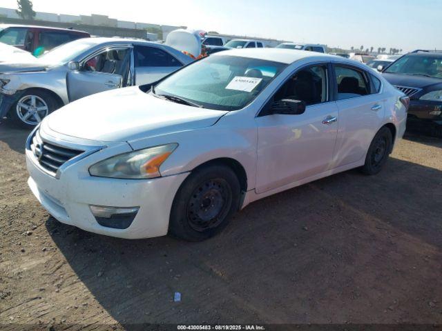 Nissan Altima 2.5 S Image 5
