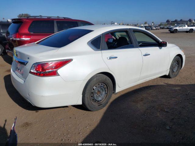 Nissan Altima 2.5 S Image 3