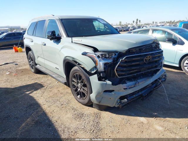  Salvage Toyota Sequoia