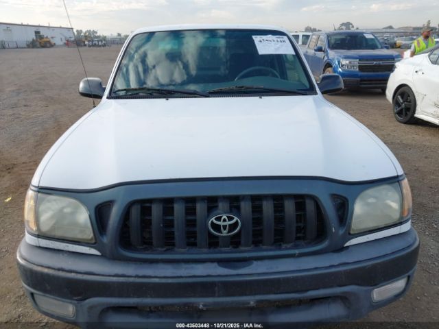 Toyota Tacoma Image 2