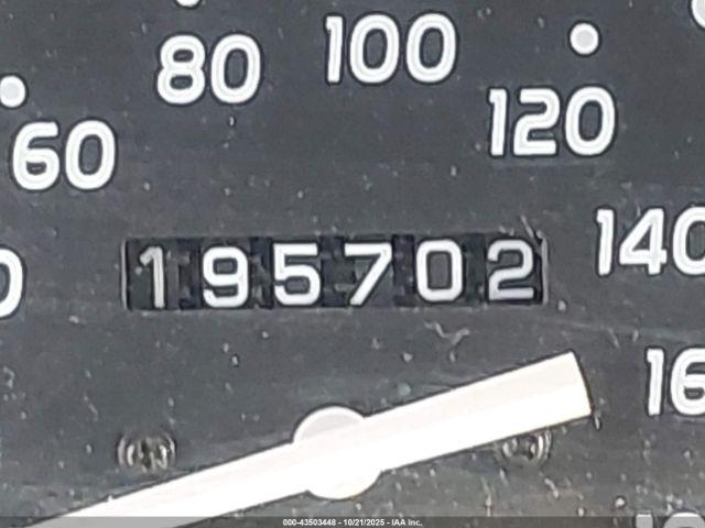 Toyota Tacoma Image 4