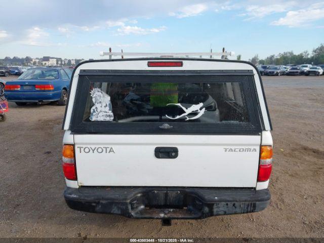 Toyota Tacoma Image 6