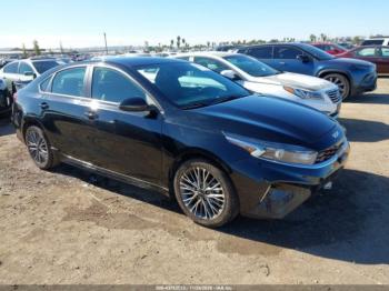  Salvage Kia Forte