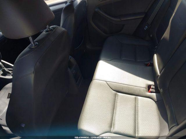 Volkswagen Jetta 1.4t Se Image 9