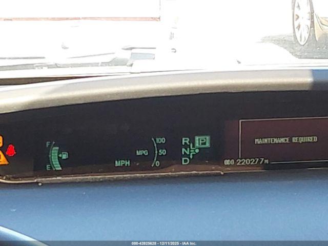 Toyota Prius Two Image 6