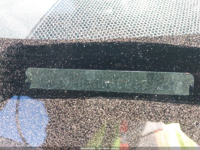 Toyota Prius Two Image 12