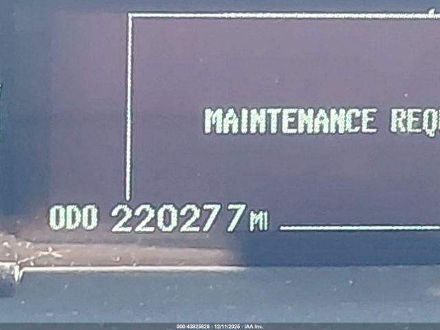 Toyota Prius Two Image 13