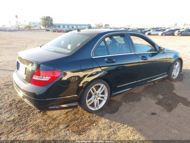 Mercedes-Benz C-Class Image 4