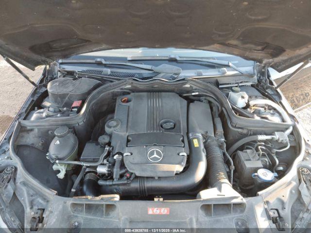 Mercedes-Benz C-Class Image 11