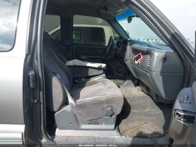 Chevrolet Silverado 1500 Ls Image 7