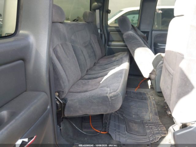 Chevrolet Silverado 1500 Ls Image 4