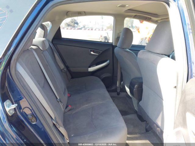 Toyota Prius Three Image 13