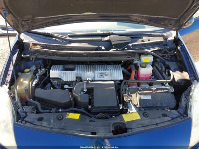 Toyota Prius Three Image 10