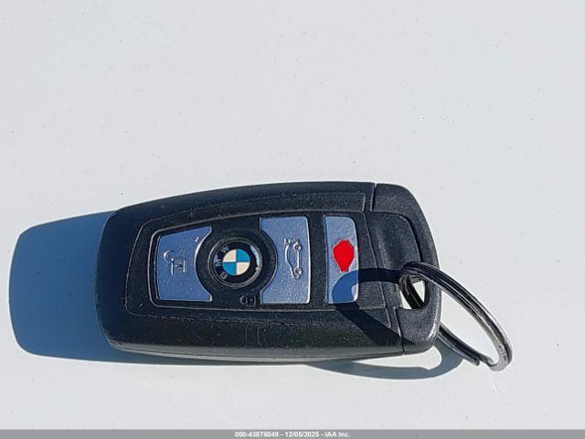 BMW 5 Series Image 10