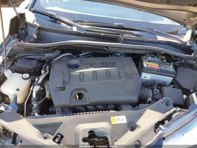 Toyota C-HR Xle Premium Image 7