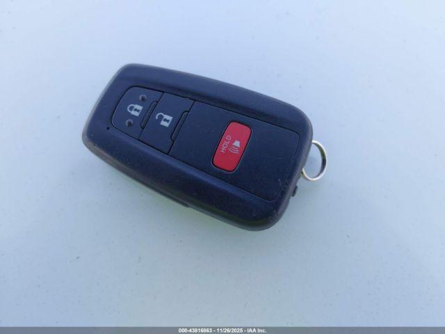 Toyota C-HR Xle Premium Image 8