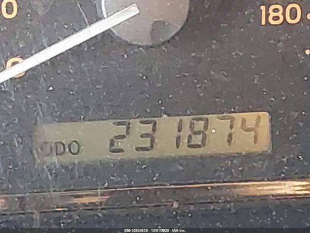 Toyota Sequoia Limited V8 Image 14