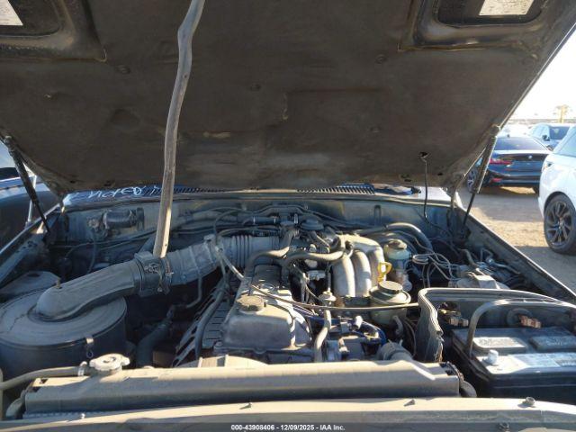 Lexus LX 450 Image 7